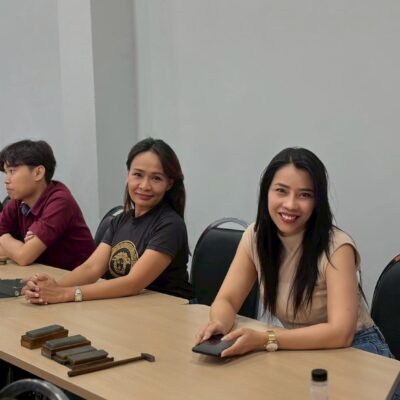 โครงการ งานแกะลายกรอบพระเบื้องต้น