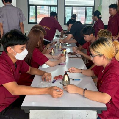 โครงการ งานแกะลายกรอบพระเบื้องต้น
